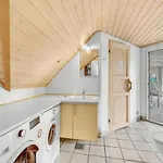 Lovely Home In Ringkobing With Sauna Hébergement de vacances *