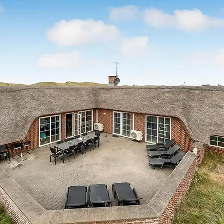 Lovely Home In Ringkobing With Sauna Hébergement de vacances *
